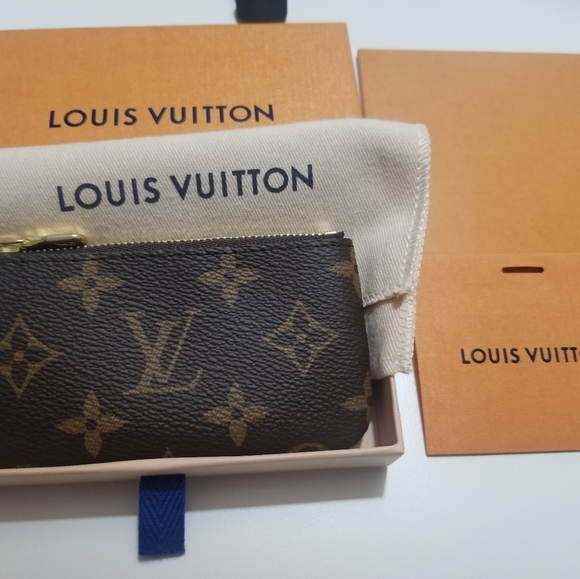 Louis Vuitton Key Pouch - Picture 7 of 7